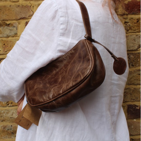 Edith Baguette Leather Brown